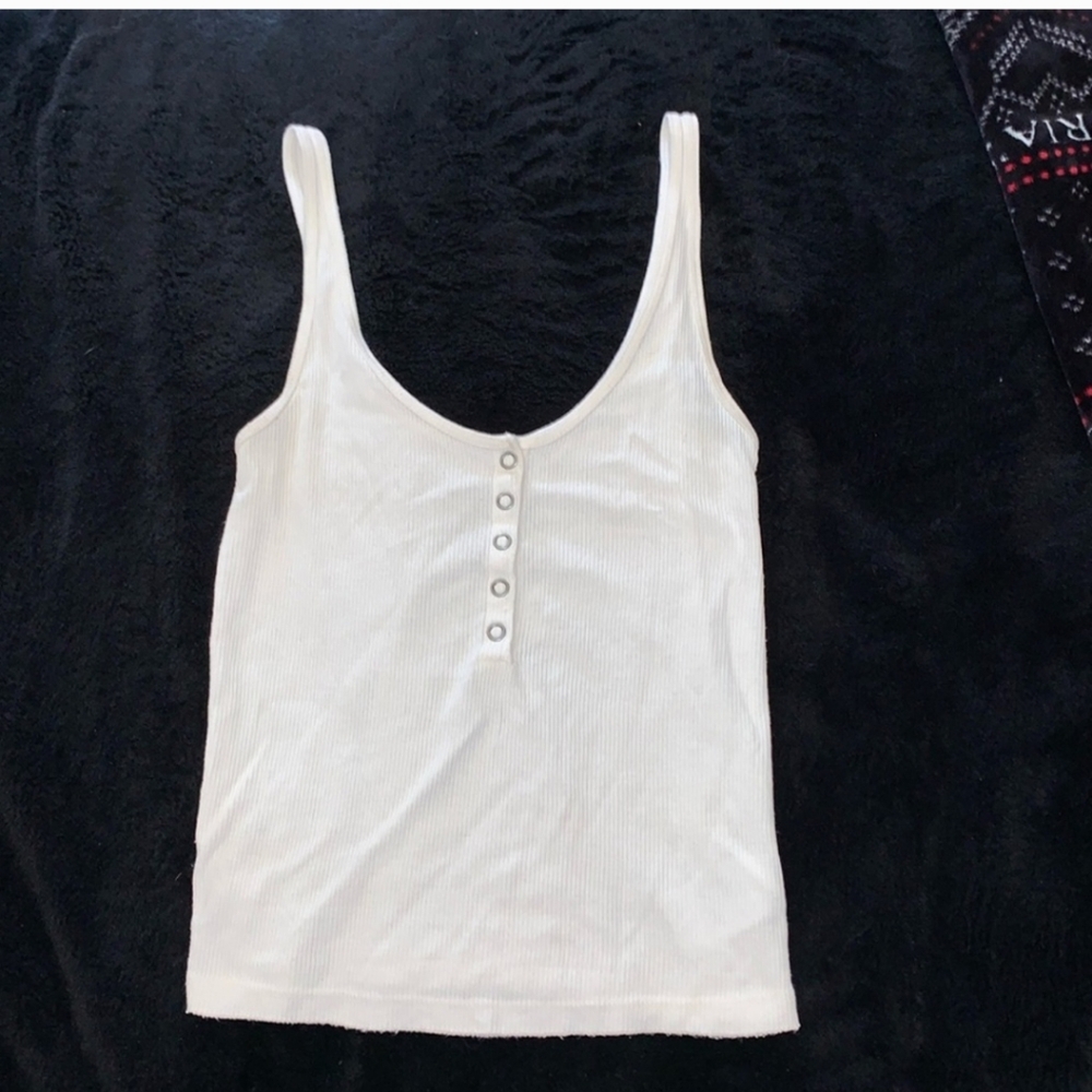 AE soft and sexy white ribbed tank top sz XS